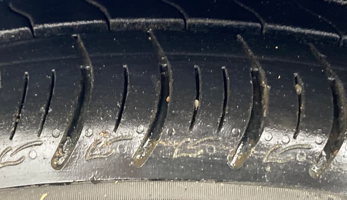 2021 Tata ALTROZ XZ PETROL, Petrol, Manual, 26,606 km, Left Front Tyre Tread