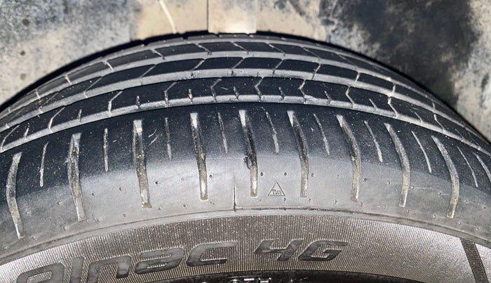 2022 Tata ALTROZ XZA PLUS DARK EDTION, Petrol, Automatic, 51,563 km, Right Front Tyre Tread