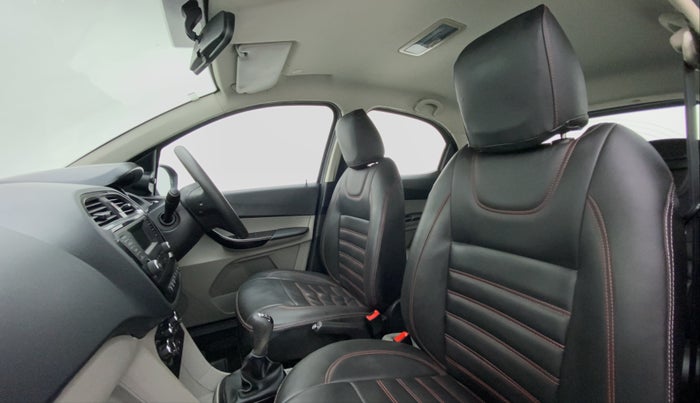 2018 Tata Tiago XZ PETROL, Petrol, Manual, 39,597 km, Right Side Front Door Cabin