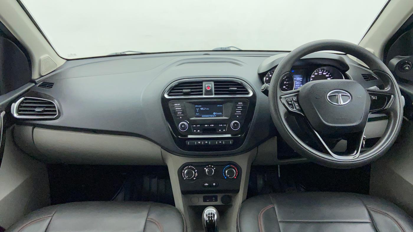 2018 Tata Tiago XZ PETROL, Petrol, Manual, 39,597 km, Dashboard