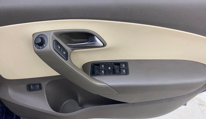 2012 Volkswagen Vento HIGHLINE DIESEL 1.6, Diesel, Manual, 73,895 km, Driver Side Door Panels Control