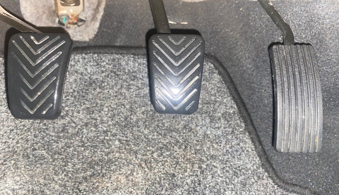 2013 Hyundai Eon ERA +, Petrol, Manual, 66,423 km, Pedals