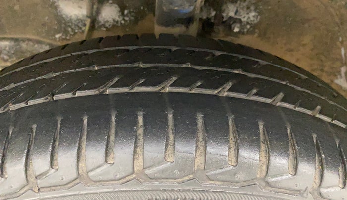 2016 Maruti Wagon R 1.0 VXI (O) AMT, Petrol, Automatic, 49,065 km, Left Front Tyre Tread