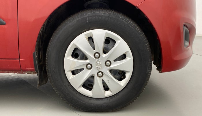 2011 Hyundai i10 MAGNA 1.1 IRDE2, Petrol, Manual, 32,393 km, Right Front Wheel
