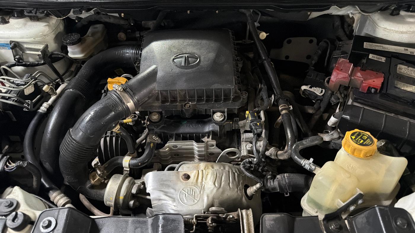 2022 Tata NEXON XZ PLUS PETROL, Petrol, Manual, 22,623 km, Engine View