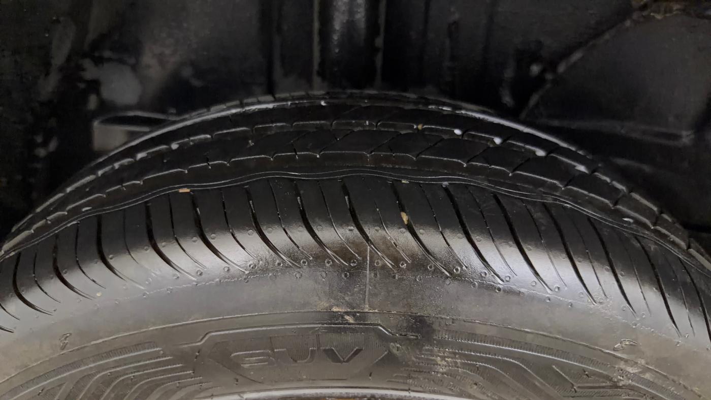 2021 Tata PUNCH ADVENTURE MT, Petrol, Manual, 69,603 km, Right Rear Tyre Tread
