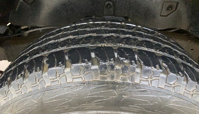 2022 Mahindra Thar LX HARD TOP 4WD MT, Diesel, Manual, 52,746 km, Right Rear Tyre Tread