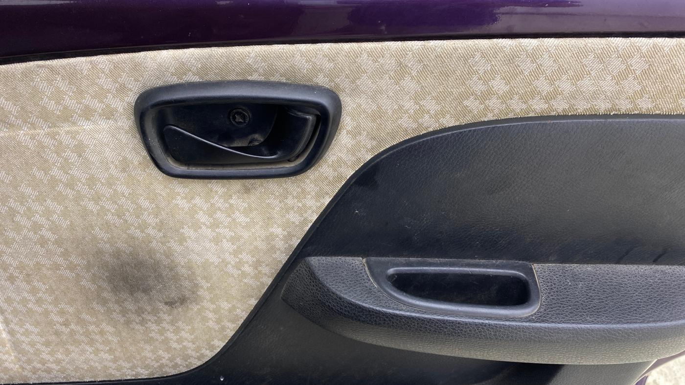 2015 Tata Nano TWIST XT, Petrol, Manual, 54,377 km, Driver Side Door Panels Control