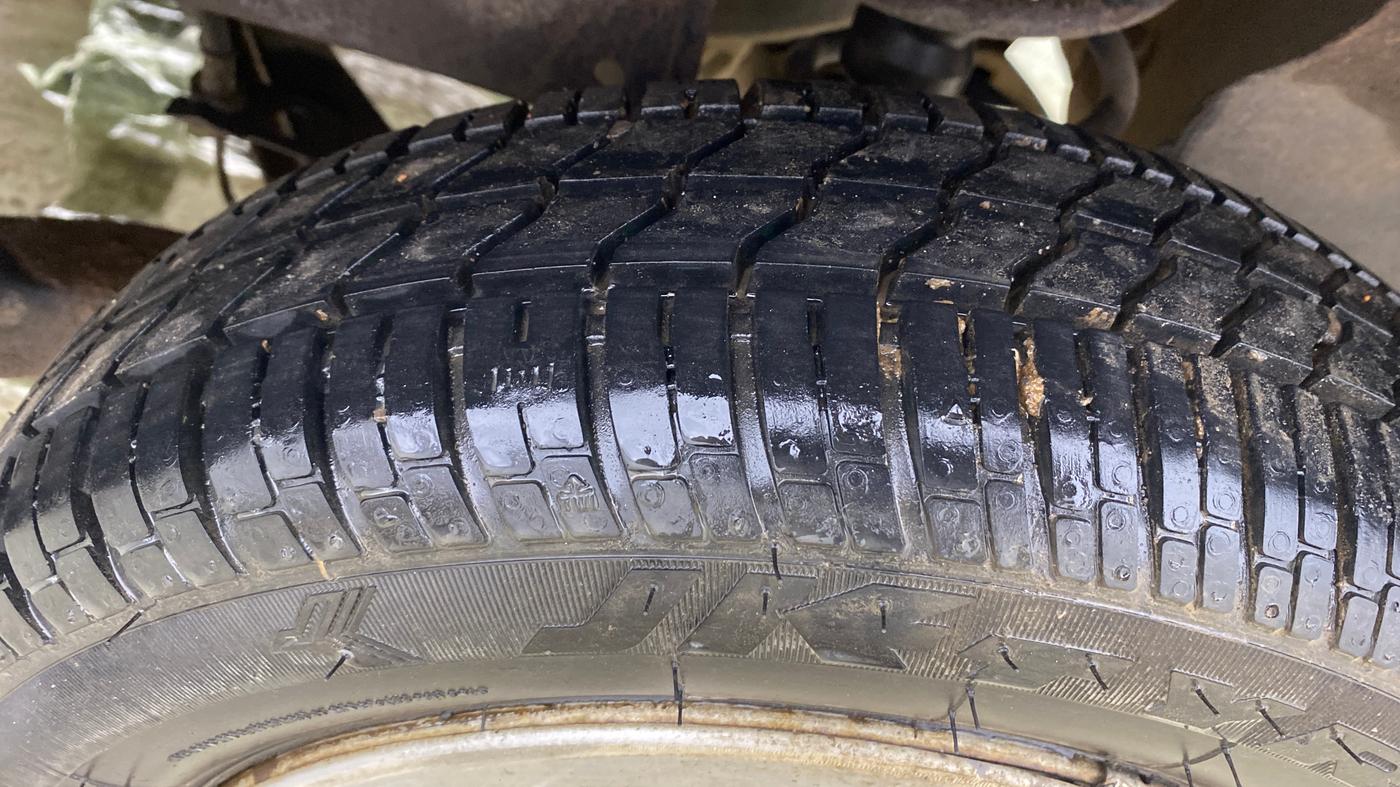 2015 Tata Nano TWIST XT, Petrol, Manual, 54,377 km, Left Rear Tyre Tread