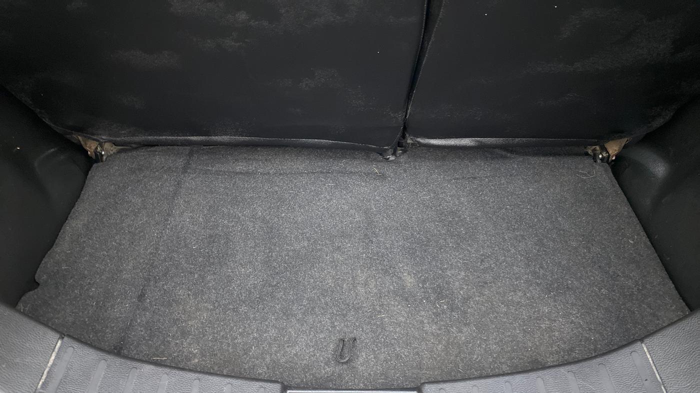 2014 Maruti Wagon R 1.0 LXI, Petrol, Manual, 40,677 km, Boot Inside