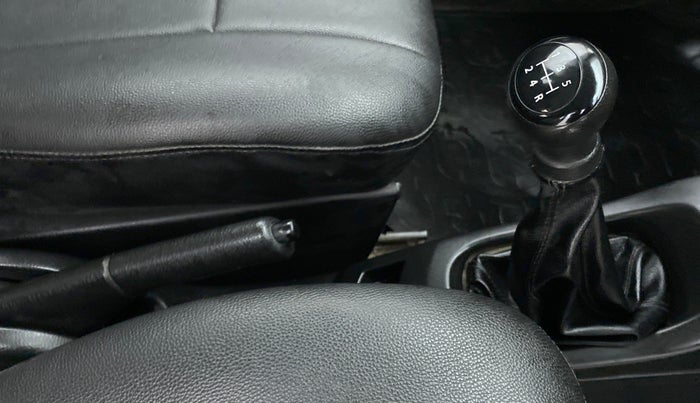 2014 Maruti Wagon R 1.0 LXI, Petrol, Manual, 40,677 km, Gear Lever