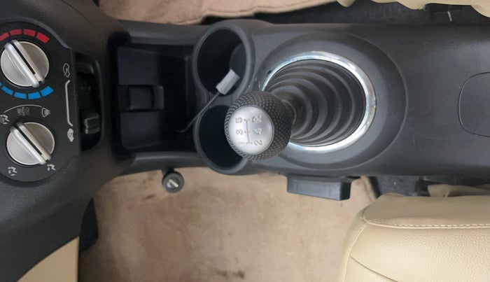 2014 Honda Brio S MT, Petrol, Manual, 3,714 km, Gear Lever