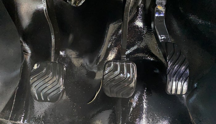 2023 Nissan MAGNITE XL, Petrol, Manual, 20,184 km, Pedals