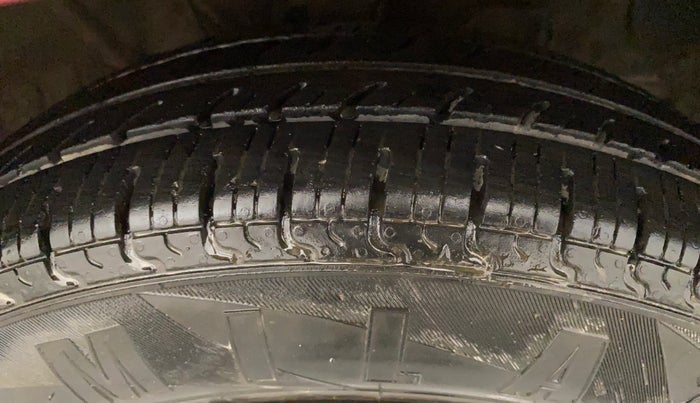 2021 Hyundai NEW SANTRO SPORTZ EXECUTIVE MT CNG, CNG, Manual, 80,869 km, Right Front Tyre Tread