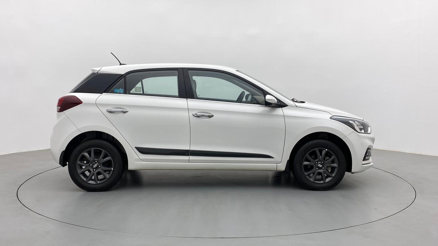 2018 Hyundai Elite i20 ASTA 1.2, Petrol, Manual, 11,334 km, Right Side View