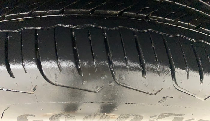 2023 Maruti FRONX SIGMA 1.2 MT, Petrol, Manual, 27,917 km, Left Rear Tyre Tread