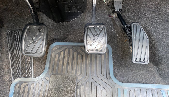 2023 Maruti FRONX SIGMA 1.2 MT, Petrol, Manual, 27,917 km, Pedals