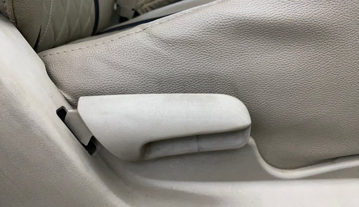 2015 Maruti Ciaz VXI, Petrol, Manual, 83,773 km, Driver Side Adjustment Panel