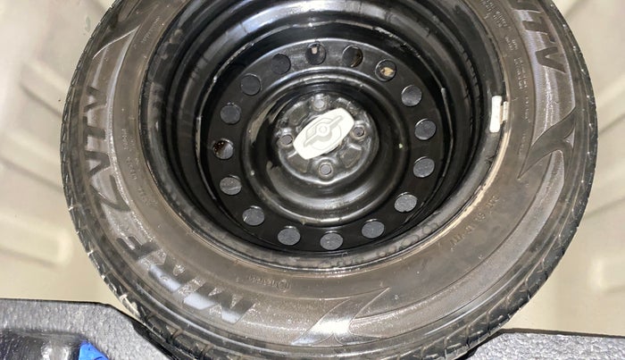 2015 Maruti Ciaz VXI, Petrol, Manual, 83,773 km, Spare Tyre