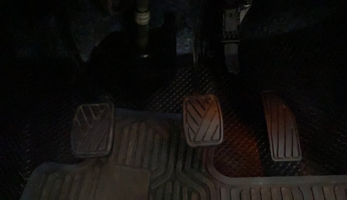 2023 Maruti Baleno ALPHA PETROL 1.2, Petrol, Manual, 15,447 km, Pedals