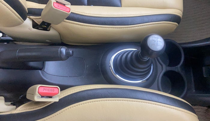 2016 Honda Brio S MT, Petrol, Manual, 72,375 km, Gear Lever