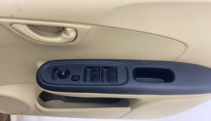 2016 Honda Brio S MT, Petrol, Manual, 72,375 km, Driver Side Door Panels Control