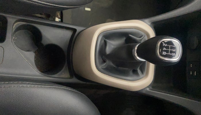 2016 Hyundai Grand i10 SPORTZ 1.2 KAPPA VTVT, Petrol, Manual, 72,466 km, Gear Lever