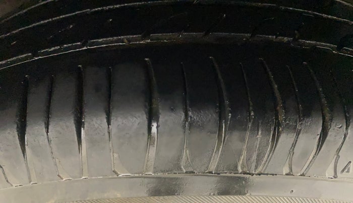 2016 Hyundai Grand i10 SPORTZ 1.2 KAPPA VTVT, Petrol, Manual, 72,466 km, Left Rear Tyre Tread