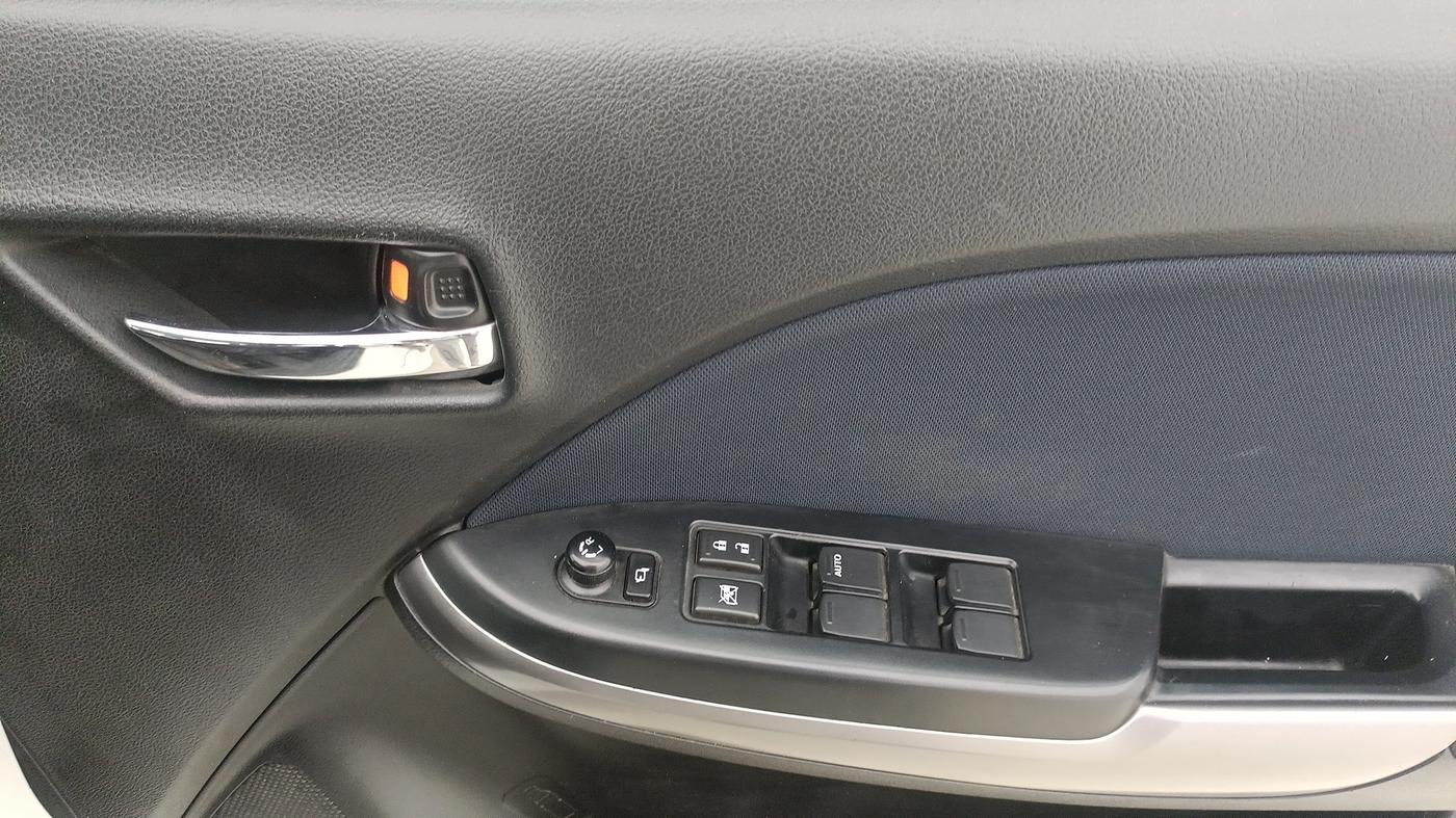 2021 Maruti Baleno DELTA PETROL 1.2, Petrol, Manual, 28,403 km, Driver Side Door Panels Control