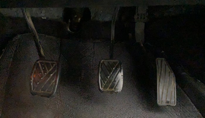 2017 Maruti Baleno ZETA PETROL 1.2, Petrol, Manual, 55,123 km, Pedals
