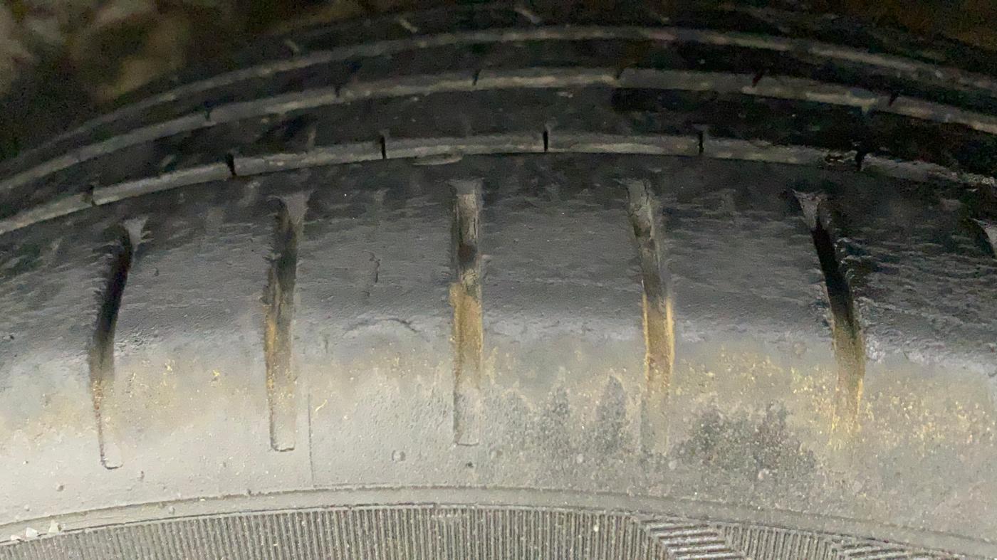 2017 Maruti Baleno ZETA PETROL 1.2, Petrol, Manual, 55,123 km, Left Front Tyre Tread