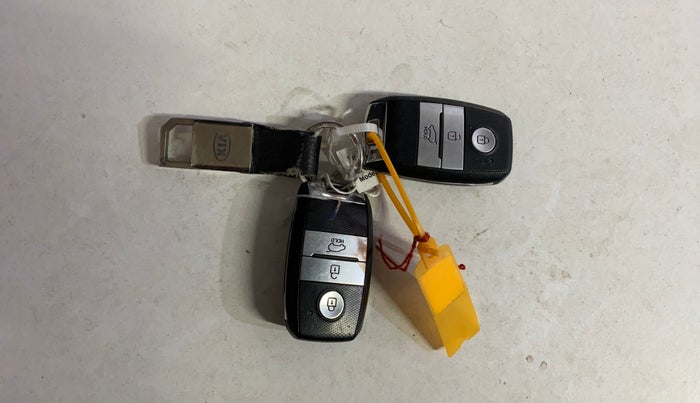 2020 KIA SELTOS HTX 1.5 PETROL, Petrol, Manual, 36,174 km, Key Close Up