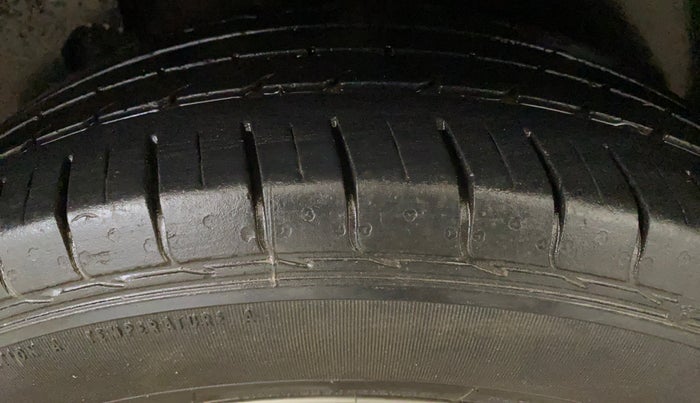 2020 KIA SELTOS HTX 1.5 PETROL, Petrol, Manual, 36,174 km, Right Rear Tyre Tread