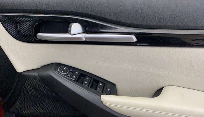 2020 KIA SELTOS HTX 1.5 PETROL, Petrol, Manual, 36,174 km, Driver Side Door Panels Control