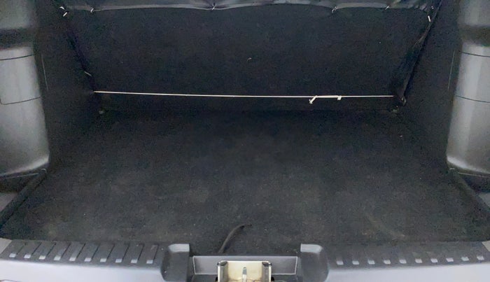 2016 Maruti Vitara Brezza VDI OPT, Diesel, Manual, 1,31,729 km, Boot Inside