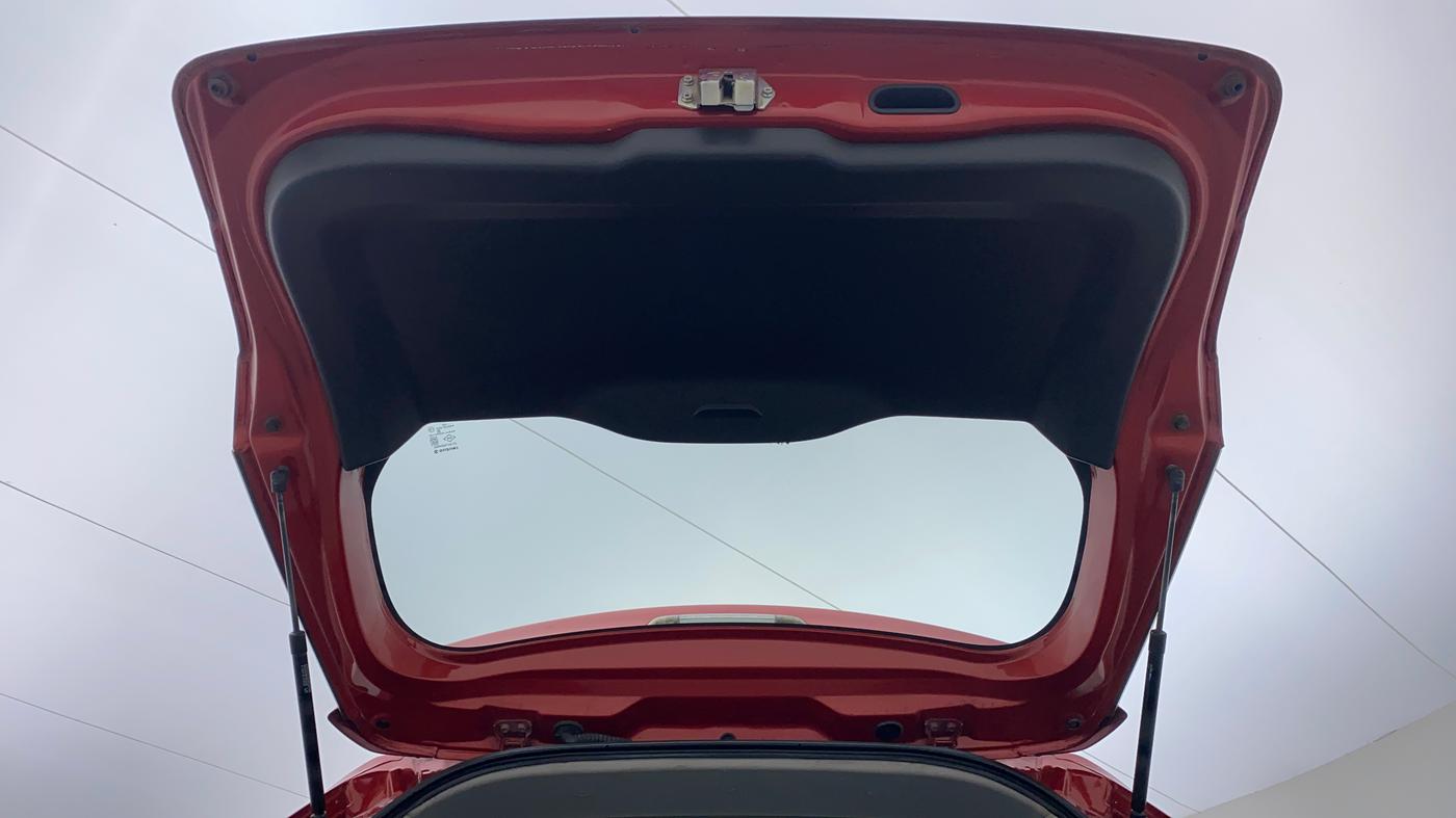 2016 Maruti Vitara Brezza VDI OPT, Diesel, Manual, 1,31,729 km, Boot Door Open