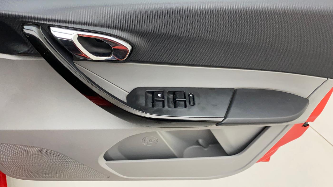 2020 Tata Tiago XZA PLUS PETROL, Petrol, Automatic, 55,527 km, Driver Side Door Panels Control