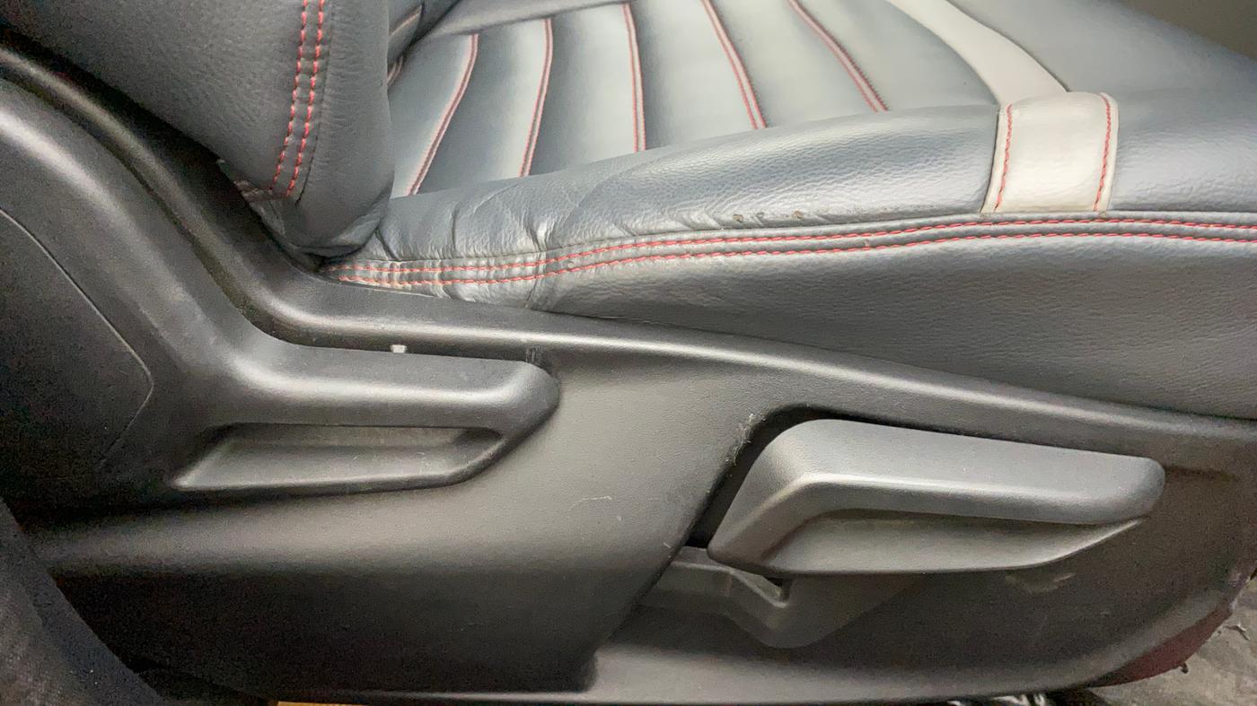 2020 Tata Tiago XZA PLUS PETROL, Petrol, Automatic, 55,527 km, Driver Side Adjustment Panel