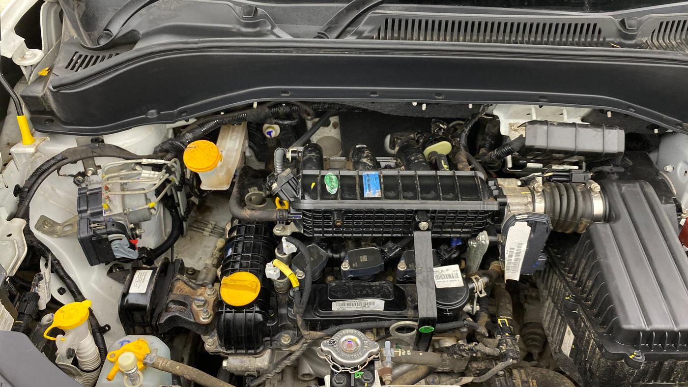 2023 Tata PUNCH ADVENTURE RHYTHM PACK AMT, Petrol, Automatic, 11,520 km, Engine View - Right
