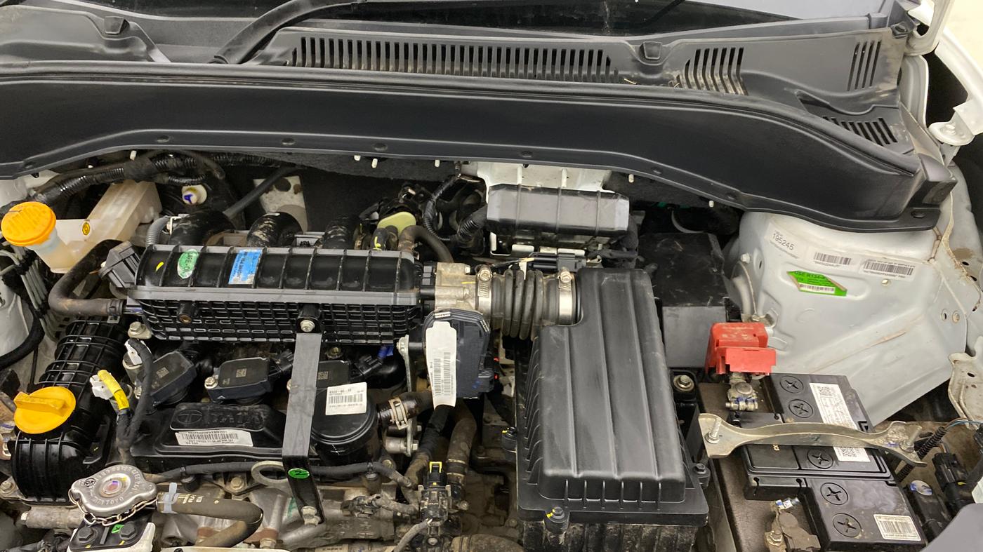 2023 Tata PUNCH ADVENTURE RHYTHM PACK AMT, Petrol, Automatic, 11,520 km, Engine View - Left