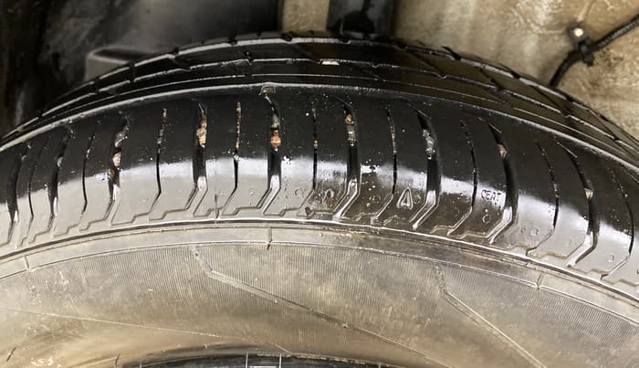 2023 Tata PUNCH ADVENTURE RHYTHM PACK AMT, Petrol, Automatic, 11,520 km, Right Rear Tyre Tread