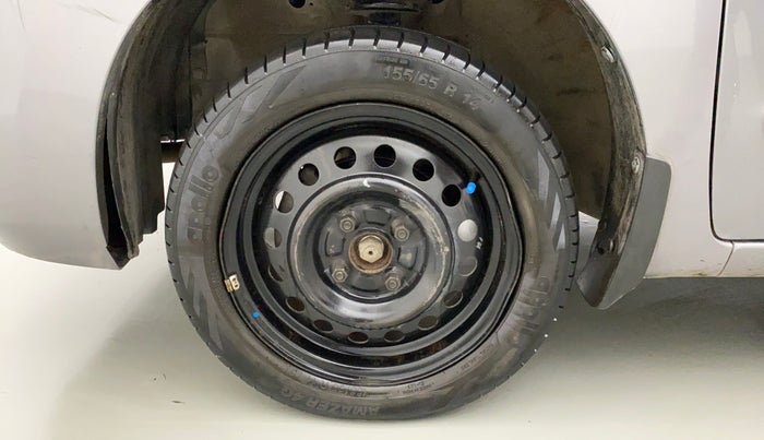 2013 Maruti Wagon R 1.0 VXI, Petrol, Manual, 77,981 km, Left Front Wheel