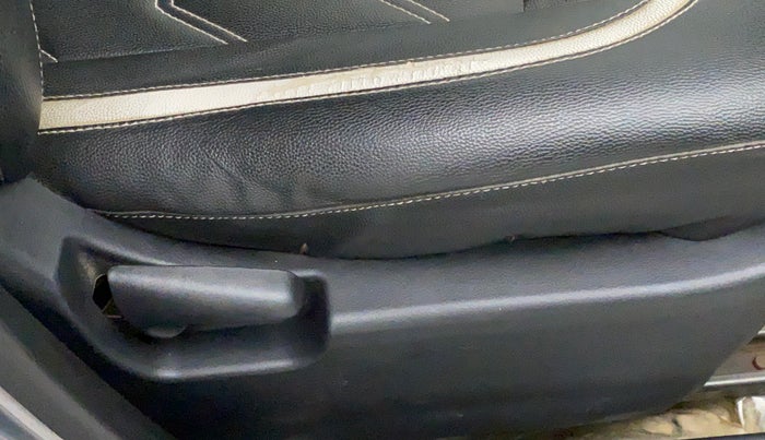 2013 Maruti Wagon R 1.0 VXI, Petrol, Manual, 77,981 km, Driver seat - Seat adjuster not functional