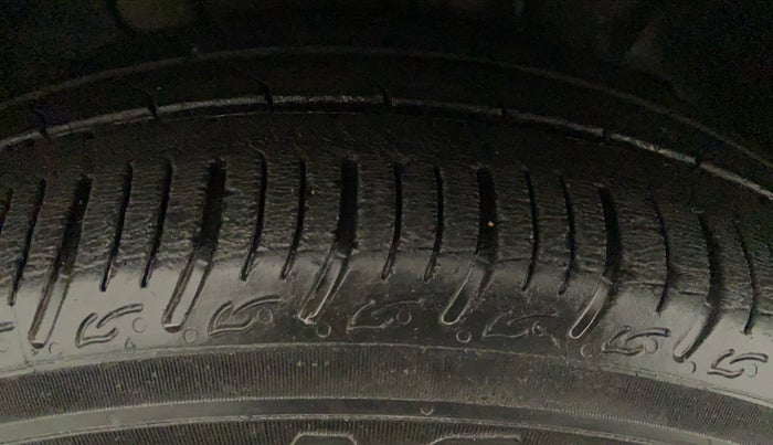 2019 Tata TIGOR XM DIESEL, Diesel, Manual, 20,104 km, Right Front Tyre Tread