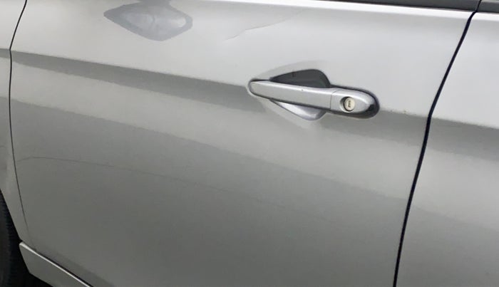 2019 Tata TIGOR XM DIESEL, Diesel, Manual, 20,104 km, Front passenger door - Slightly dented