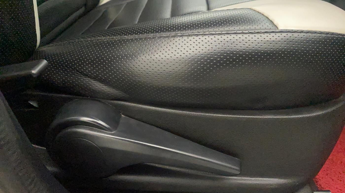 2019 Tata TIGOR XM DIESEL, Diesel, Manual, 20,104 km, Driver Side Adjustment Panel