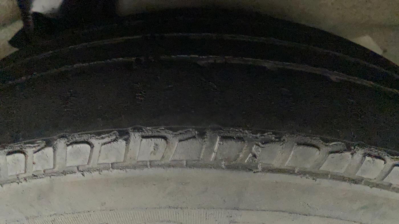 2016 Hyundai i10 MAGNA 1.1, Petrol, Manual, 29,221 km, Left Rear Tyre Tread