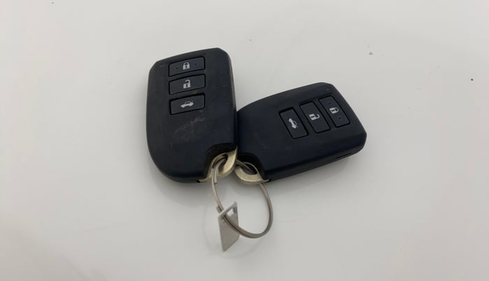 2021 Toyota YARIS G MT, Petrol, Manual, 60,417 km, Key Close Up