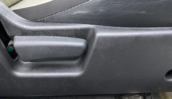 2020 Maruti Alto VXI, Petrol, Manual, 13,637 km, Driver Side Adjustment Panel