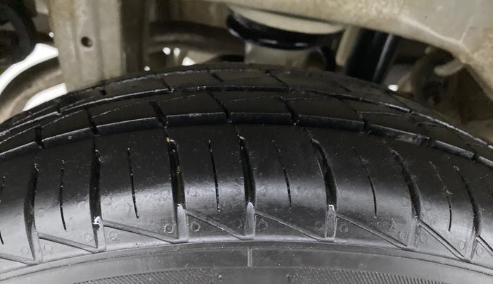 2020 Maruti Alto VXI, Petrol, Manual, 13,637 km, Right Rear Tyre Tread